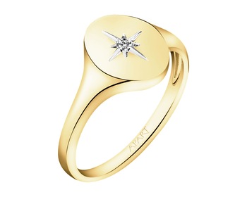 Yellow gold ring with a diamond - signet - 0,004 ct - fineness 9 K