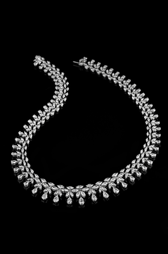 White gold necklace with diamonds
